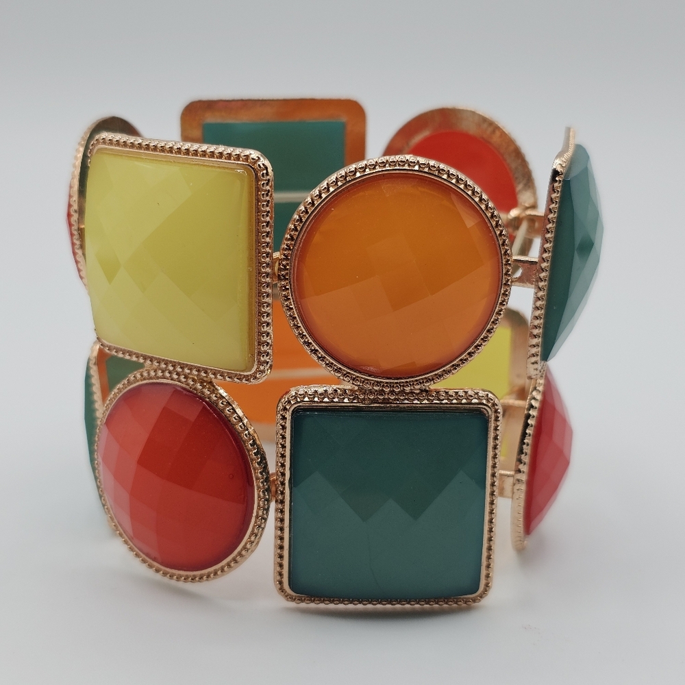 Vintage Plastic 2.5" Tall Stretch Bracelet